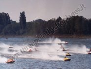 <b><a href='photo-5668-comp_ediz-125_trofeo-motonautico-due-ponti_en.htm'>22nd Trofeo Motonautico Due Ponti (1990)</a></b><br><br>Launch of the R Classes<br />
<br />
Giorgio Lucchini Archive